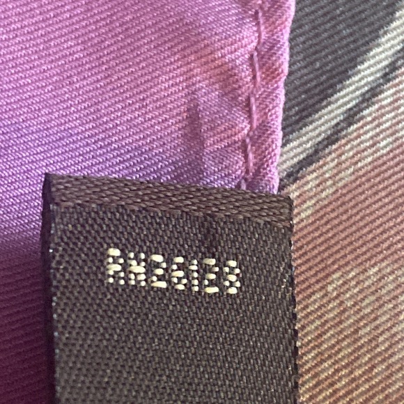 COACH 1941 silk scarf bandana. - Picture 7 of 7